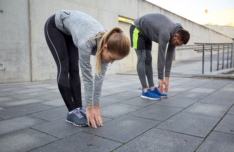 24534-stretching-in-coppia-esercizi-e-benefici